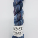 Dottir Dyeworks 100% ull - 100gr - Dottir100 Maze