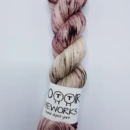 Dottir Dyeworks 100% ull - 100gr - Dottir100 Romance