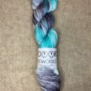 Dottir Dyeworks 100% ull - 100gr - Dottir100 smoke mirrows