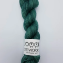 Dottir Dyeworks (72/25) - 100 gr dokkur - Dottir7525 remember