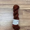 Dottir Dyeworks - Sock garn - Red nut