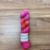 Dottir Dyeworks Glimmer garn - glit Sassy