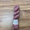 Dottir Dyeworks Glimmer garn - glit Charm